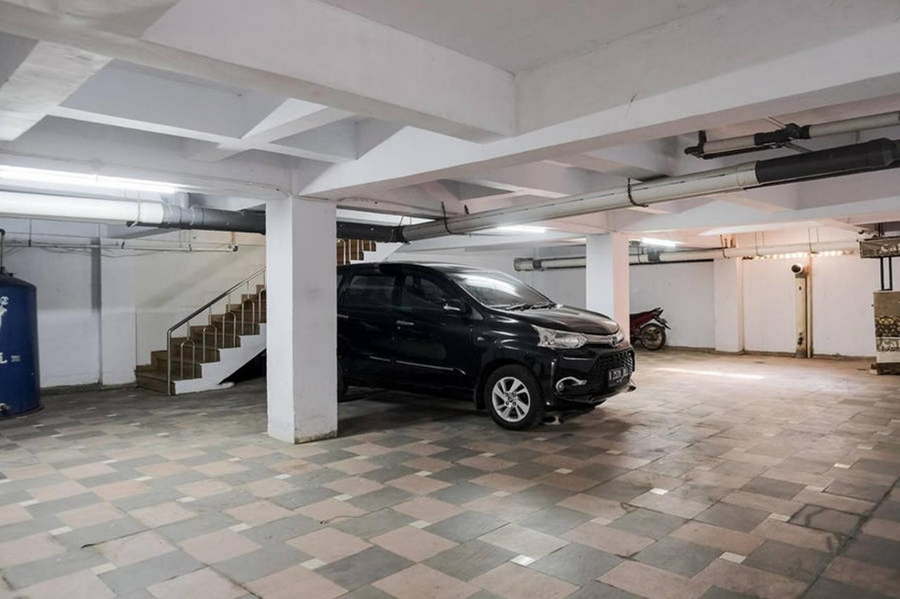 Reddoorz Plus Near Taman Anggrek Mall 雅加达 外观 照片